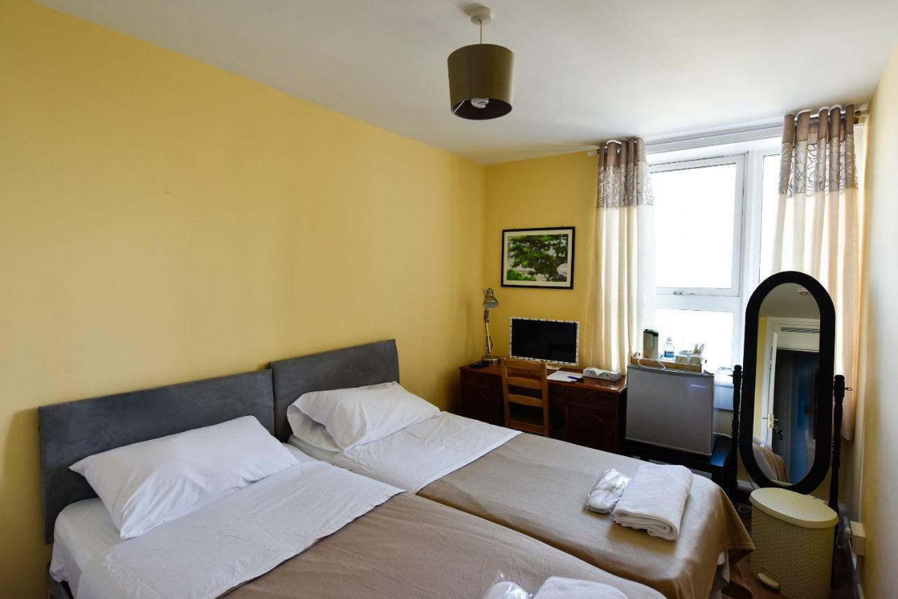 Bray Guest Rooms Лондон Екстериор снимка